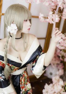日韩美女靠逼_国产在线观看